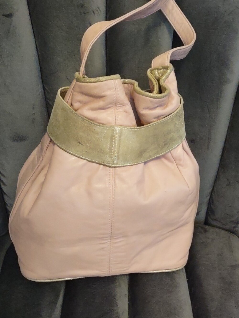 Blush Pink Viva Of California Leather Bucket Bag Pearl-Embellished Gold Flap - Picture 4 of 12